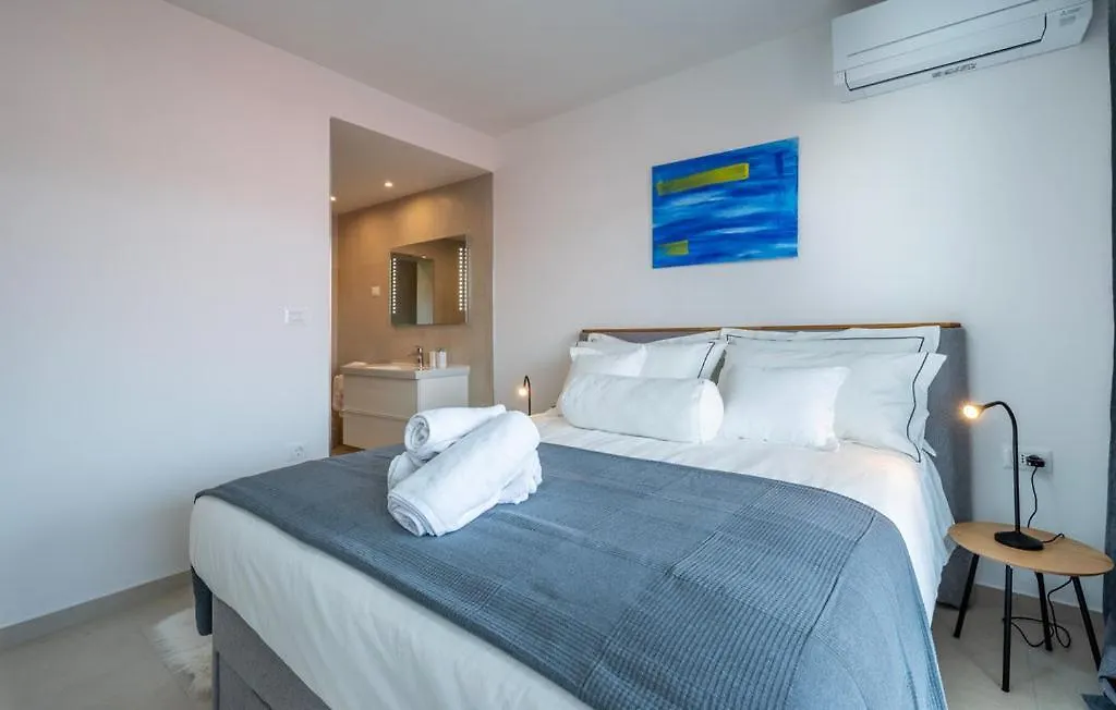 Apartments Villa Leonard - Modern Stay With Private Rooftop Jacuzzi & Sea Views, Barbariga, Vodnjan, Istria, Croatia Croatia