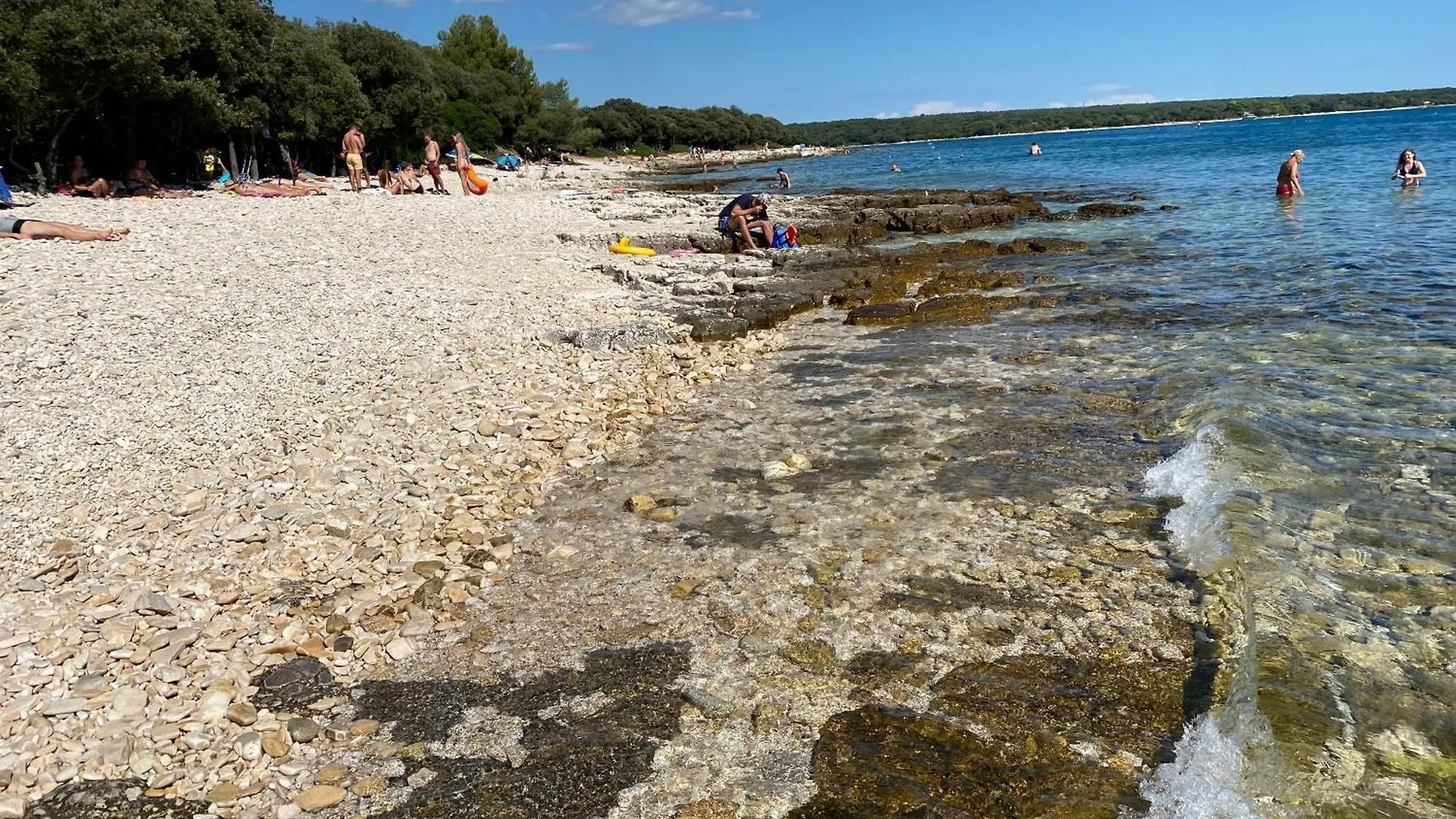 Apartments Villa Leonard - Modern Stay With Private Rooftop Jacuzzi & Sea Views, Barbariga, Vodnjan, Istria, Croatia Croatia